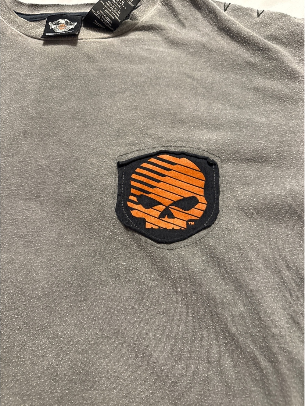 Harley-Davidson Gray Skull Logo T-Shirt Size Large - Picture 2 of 6